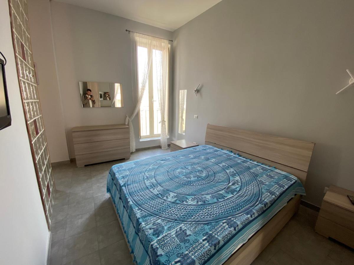 B&B Historic Center Apartments Napoli Esterno foto