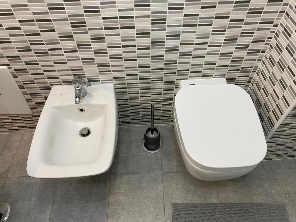 B&B Historic Center Apartments Napoli Esterno foto
